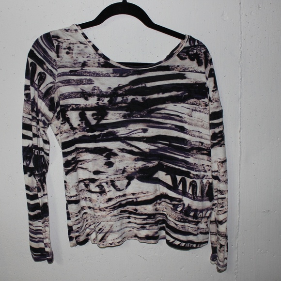 Vera Wang Tops - Vera Wang long sleeve top